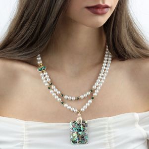 Colier "Leafy" din perle de Mallorca, sidef Paua, cristale si elemente placate cu aur 18k