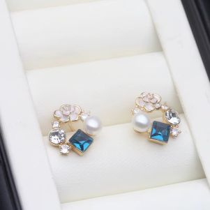 Cercei "Ioana" placati cu aur si cristale