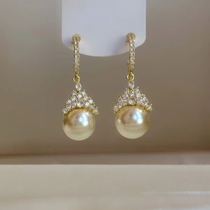 Cercei "Ivory Princess" din perle si cristale