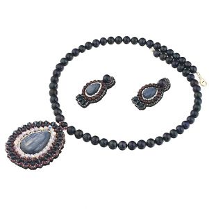 Set exclusivist din perle naturale, cyanit si cristale Swarovski