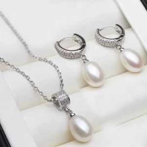 Set "Raffaello" din argint si perle naturale