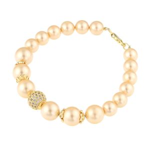 Bratara din perle de Mallorca, rhinestone si elemente placate cu aur 18k