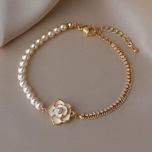 Bratara "Gardenia" din perle si cristale