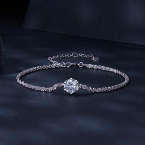 Bratara "Spiral Crown" din argint si Moissanite