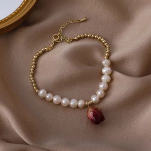 Bratara "Rosaluz" din perle