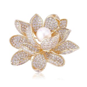 Brosa "Lotus" din cristale