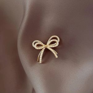 Brosa "Marivelle" din alama placata