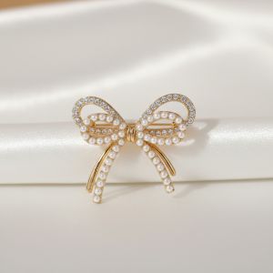 Brosa "Marivelle" din alama placata