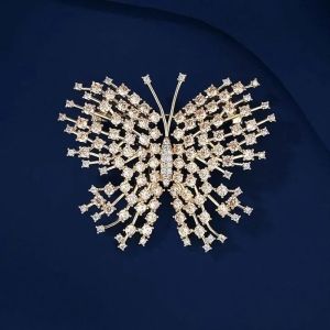 Brosa "Lumi" din cristale