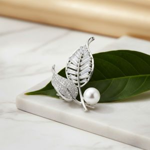 Brosa "Pearl Leaves" argintie