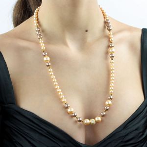 Colier mediu din perle de Mallorca, cristale Preciosa si elemente placate cu aur 18k