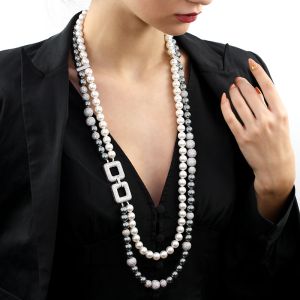 Colier exclusivist din perle de Mallorca si rhinestone