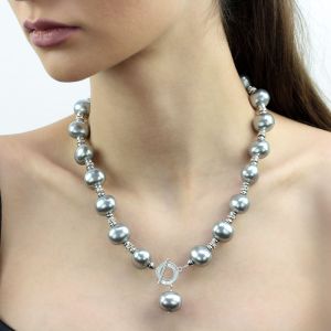 Colier din perle de Mallorca gri si rhinestone