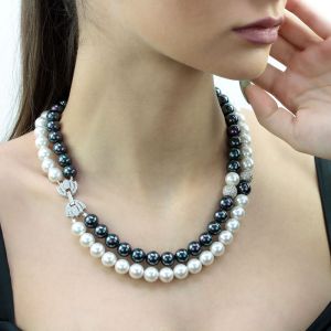 Colier "Yin-Yang" din perle de Mallorca si rhinestone