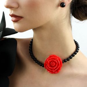 Colier "Carmencita" din perle de Mallorca si coral