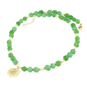 Colier "Clover's Embrace" din jad si perle