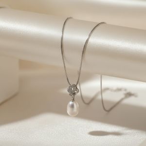 Colier "Crown" din argint, cristale si perla