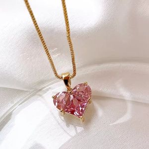 Colier "La vie en rose" placat cu aur si cristale