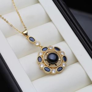 Colier "Evangeline" placat cu aur, cristale si perla
