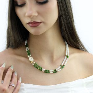 Colier "Antheia" din perle de Mallorca si jad