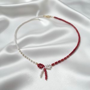 Colier "Lovely Gift" din perle de Mallorca albe si coral