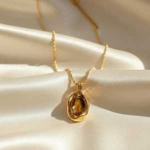 Colier "Charmia" placat cu aur si ochi de tigru