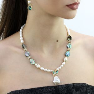 Colier "Butterfly Bliss" din perle naturale si sidef Paua