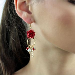 Cercei `Mama` din trandafiri coral rosu si perle