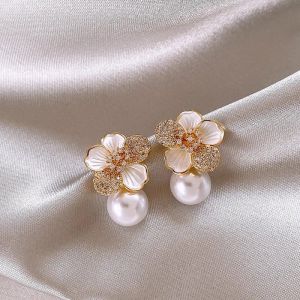 Cercei "Flori" din cristale si perle