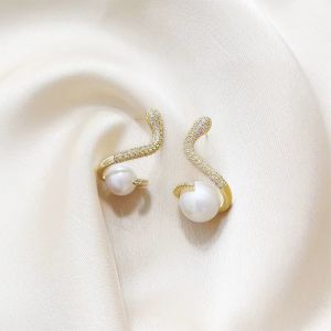 Cercei "Serpente" din cristale si perle