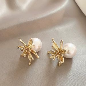 Cercei "Thistle" placati cu aur si perle