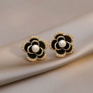 Cercei "Black and Pearls" placat cu aur