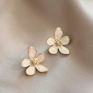 Cercei "Flower Blossom" placati cu aur