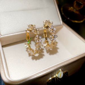 Cercei ''Flores Bonitas'' din cristale