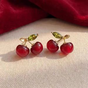 Cercei "Baby Cherries" placati cu aur
