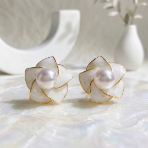 Cercei "Pearl Flower" placati cu aur