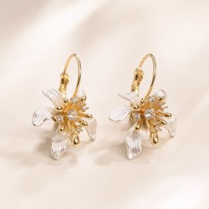 Cercei "Silk Petal" placati cu aur si cristale