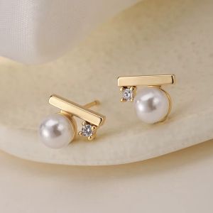 Cercei "Pearl Balance" din perle si cristale