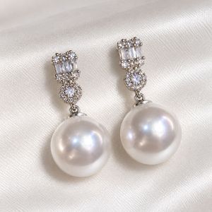 Cercei "Magical White" din perle si cristale