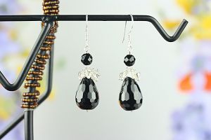 Cercei onix fatetat si cristale Swarovski