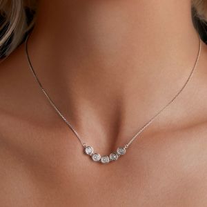 Colier elegant din argint si Moissanite