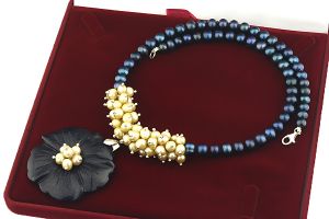 Colier exclusivist floare Bluestone si perle naturale