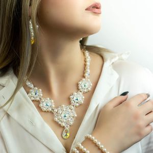 Set exclusivist din perle naturale si Swarovski - Angelina
