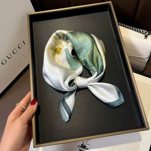 Esarfa Deluxe din matase naturala satinata