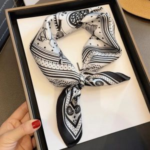 Esarfa Deluxe din matase naturala satinata