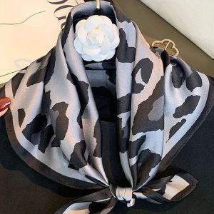 Esarfa Deluxe din matase naturala satinata