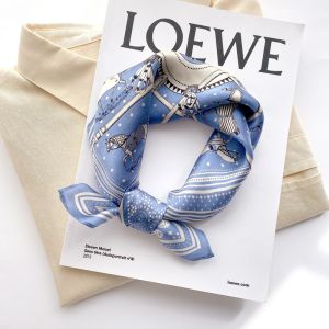 Esarfa Deluxe din matase naturala satinata