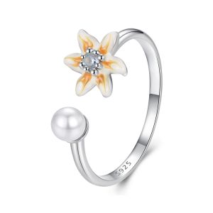 Inel "Petal Charm" din argint si cristale
