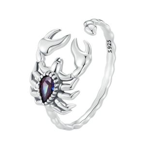 Inel "Black Scorpio" din argint si cristal