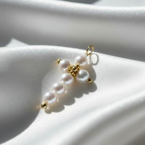 Pandantiv "Gold Blessing" din perle 